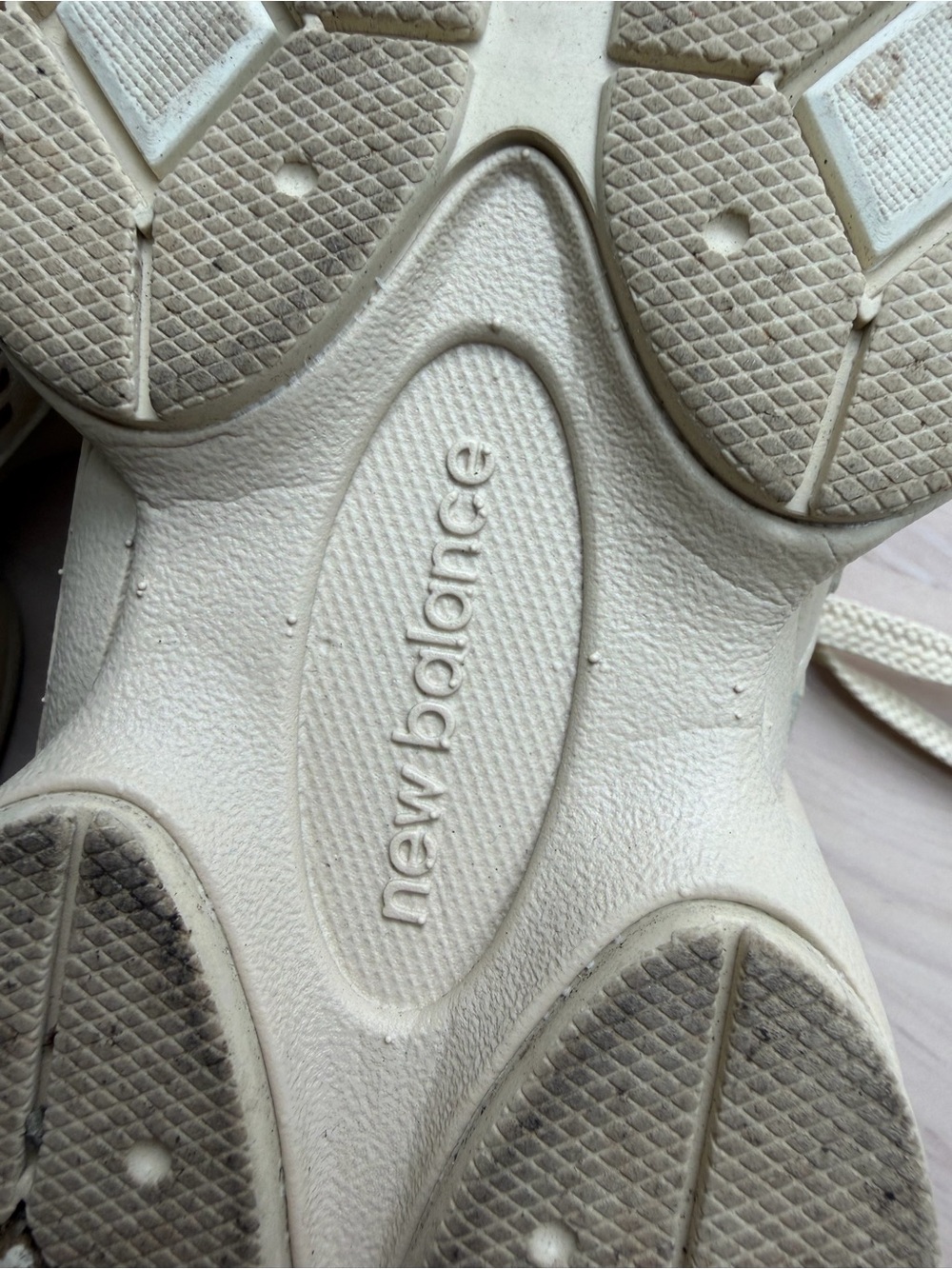 New Balance 9060 Sneakers - Picture 9 of 10